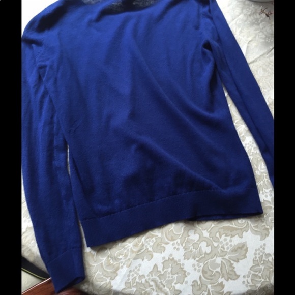 Electric blue sweater - Picture 3 of 6